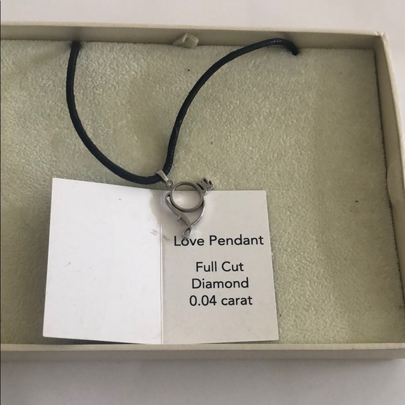 - Frédérique Constant Love Pendant Full Cut Diamond - Picture 5 of 8